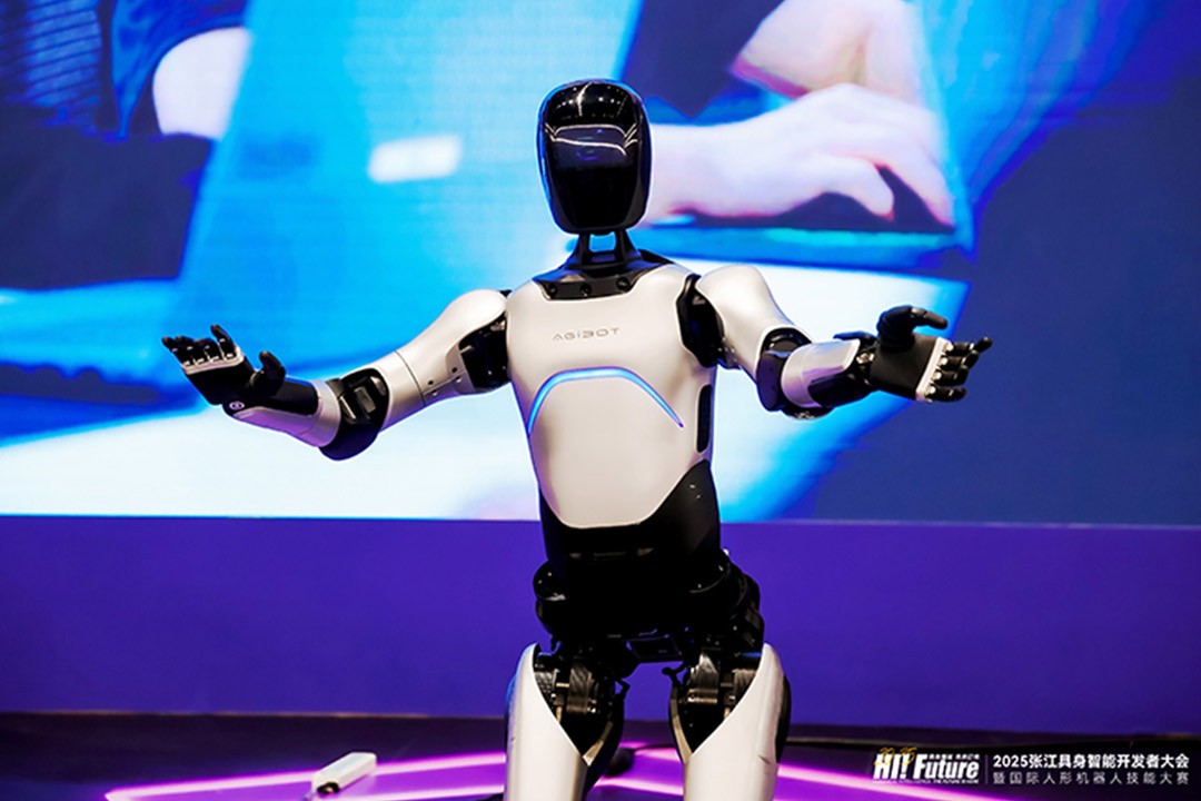 Uwin电竞-打好“品质牌” 真快乐APP携国美电器黑伍大促再掀低价风暴